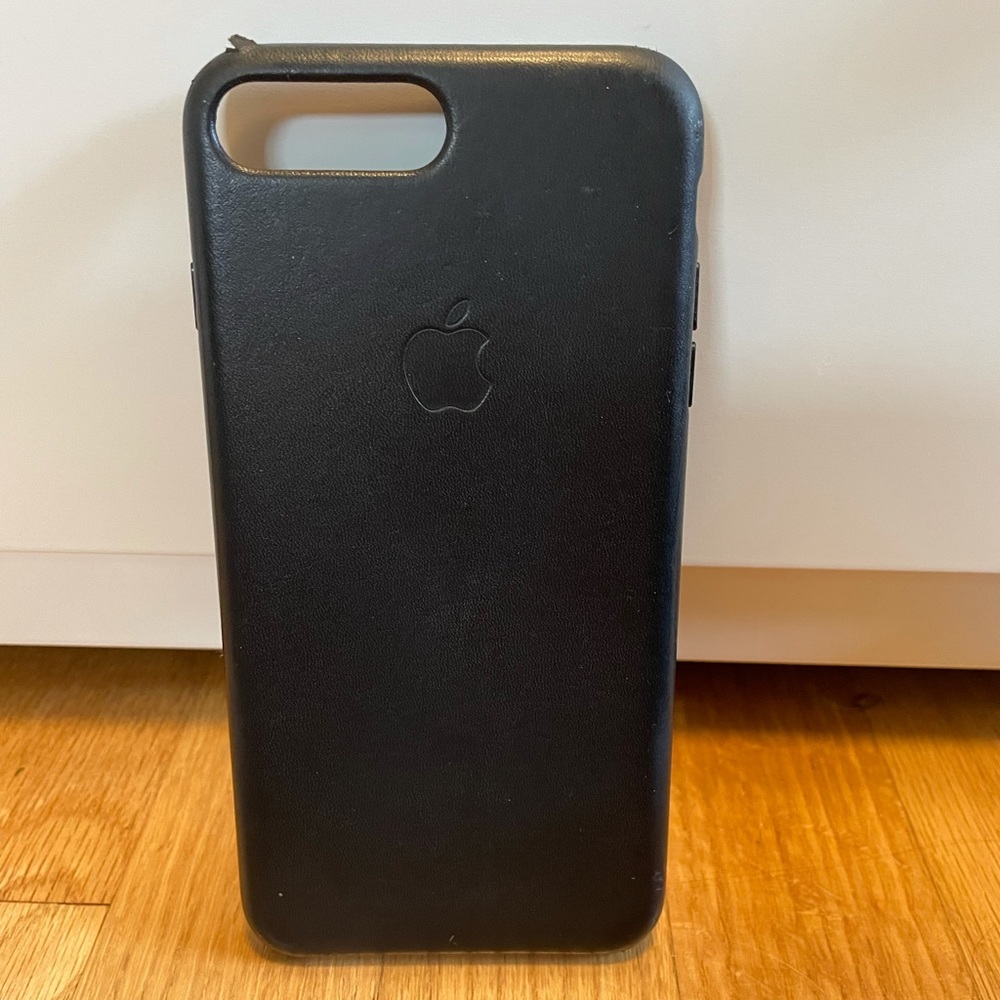 iPhone 8 Plus Leather Apple Case